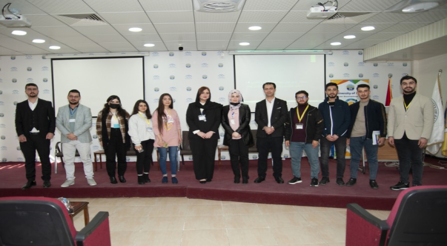 The Career Development Center  Held a Seminar on "How to Be a Star in the University"