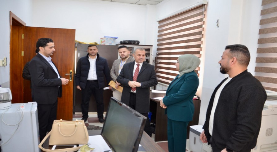 University Vice President and College of Science Dean Visit Examination Halls