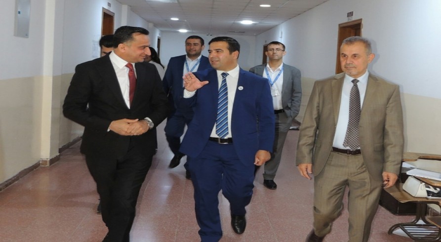 هاريكارێن سەرۆكێ زانكويێ سەردانا هۆلێن ئەزمونێن قوتابيیان كر ل کۆلیژا پەروەردە