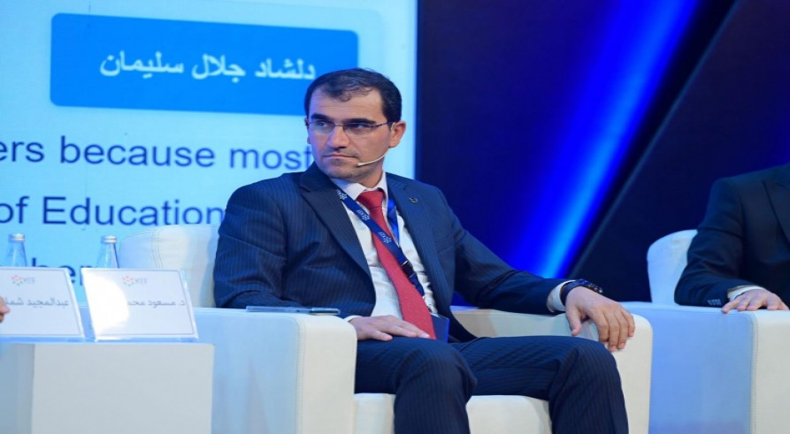 مامۆستایەکێ زانکۆیا زاخۆ پشکداری د سێیەمین کۆربەندێ پەروەردەیی یێ کوردستانێ دا کر